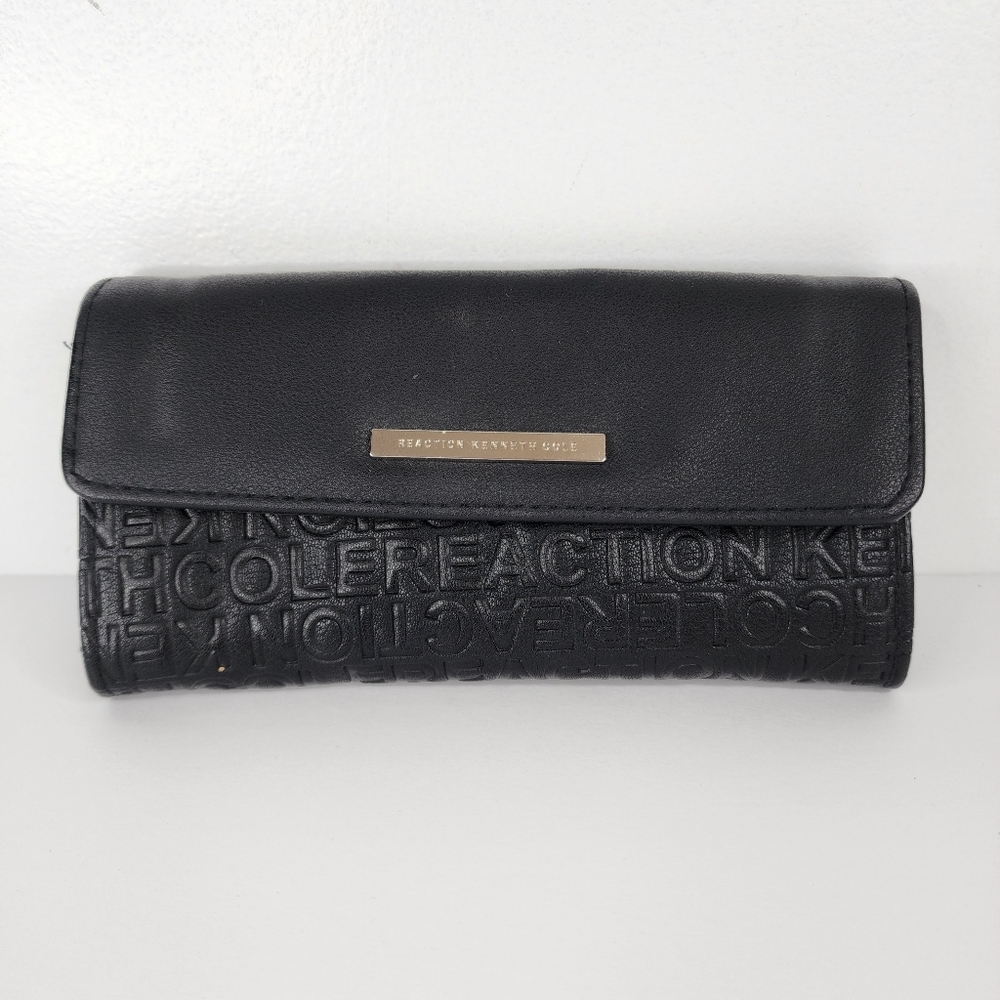 REACTION KENNETH COLE   Black Over Arching Flap Clutch Wallet.